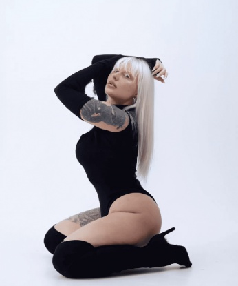 Проститутка Малышка